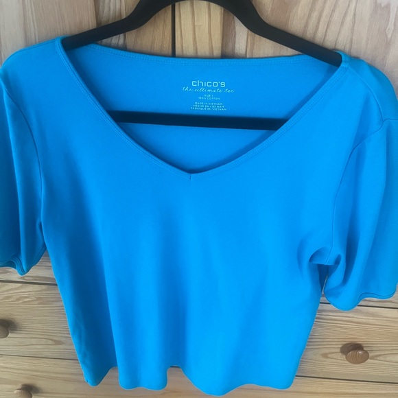 Chico's Blue Short Sleeve Vneck T-Shirt Size 1 - Picture 1 of 1